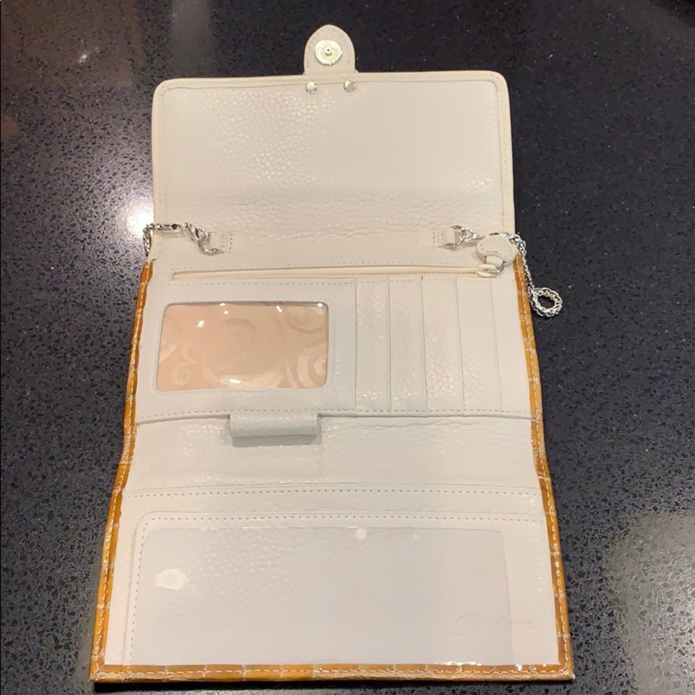 Brighton clutch or Crossbody - Picture 4 of 4